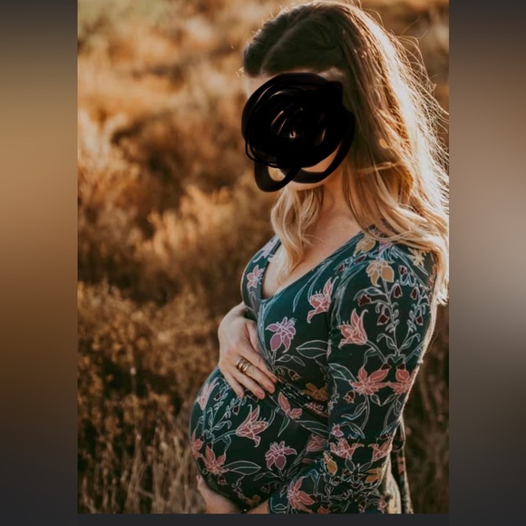 Jessica Simpson Maternity Floral Maxi Dress - Picture 3 of 6